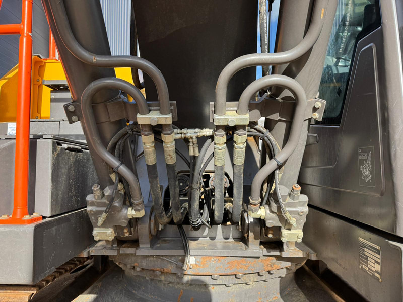 Верижен багер Volvo EC250ENL: снимка 9