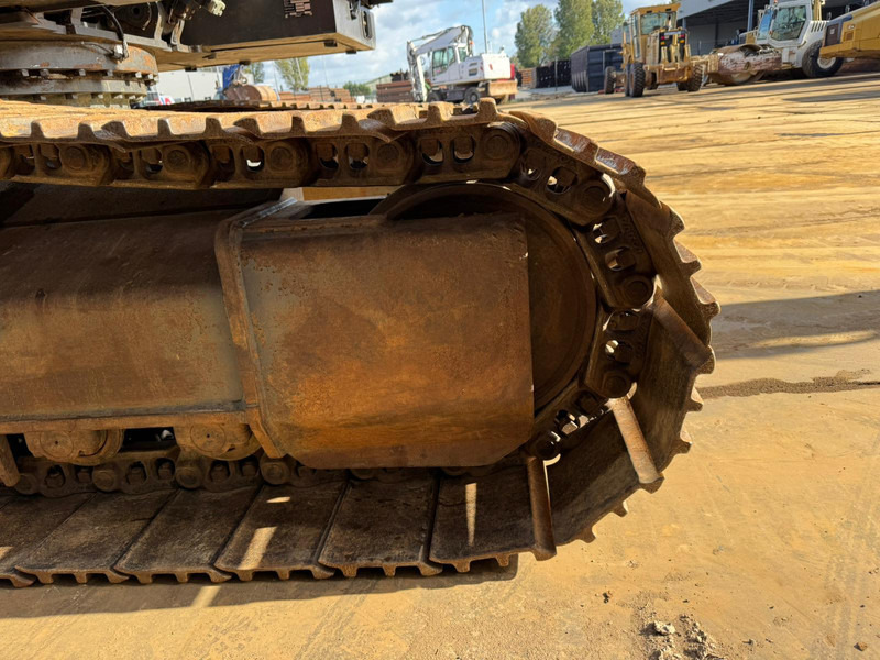 Верижен багер Volvo EC250ENL: снимка 17