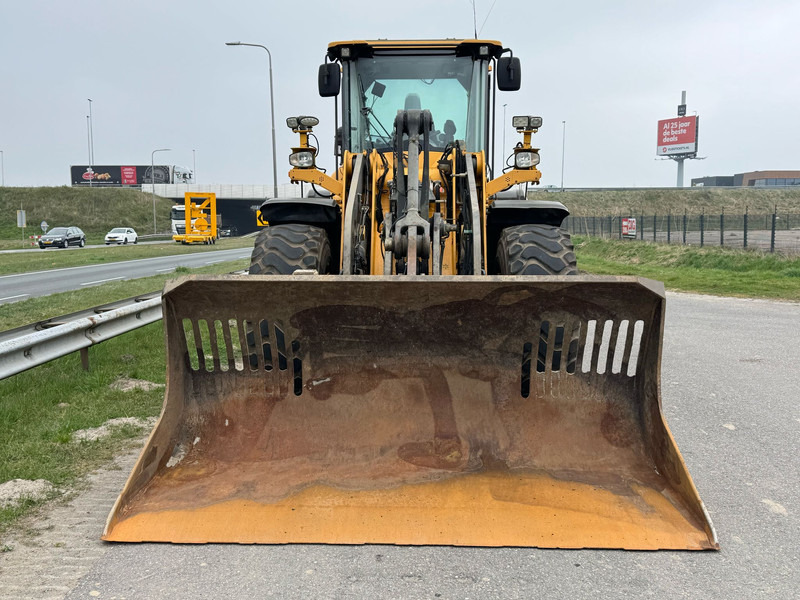 Колесен товарач Volvo L110H: снимка 10