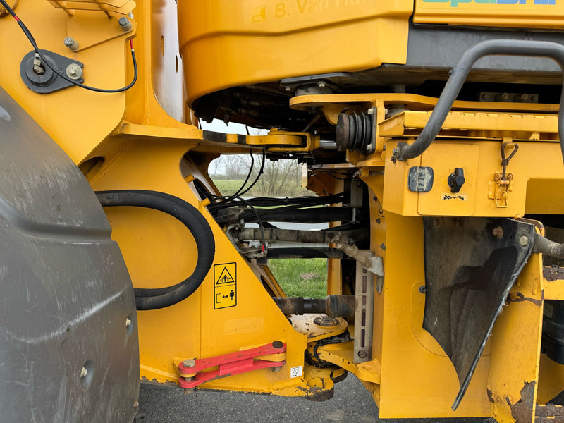 Колесен товарач Volvo L110H: снимка 17