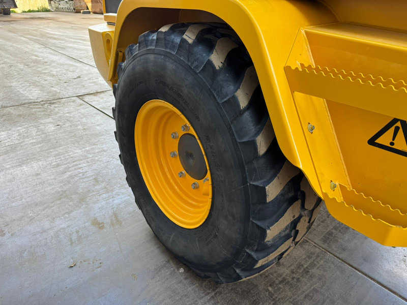 Колесен товарач Volvo L30G: снимка 9