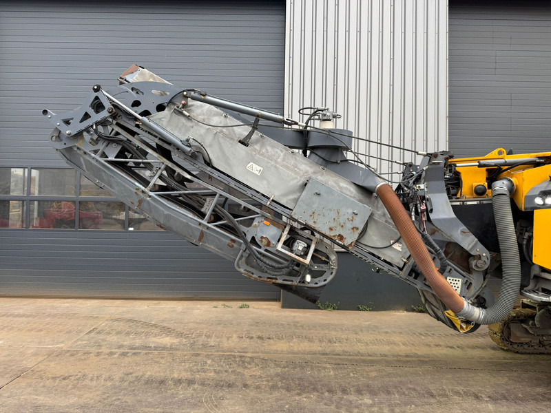 Wirtgen W100CFI - Техника за слагане на асфалт: снимка 4 Wirtgen W100CFI - Техника за слагане на асфалт: снимка 4