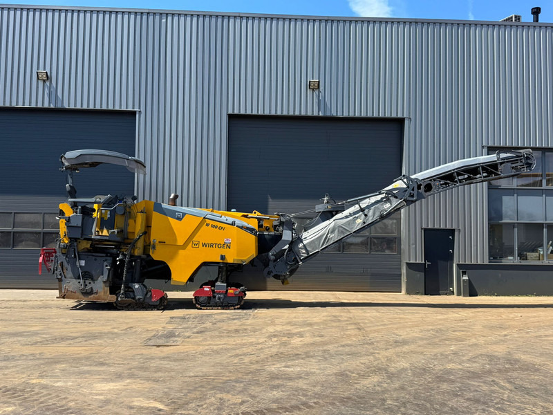 Wirtgen W100CFI - Техника за слагане на асфалт: снимка 5 Wirtgen W100CFI - Техника за слагане на асфалт: снимка 5