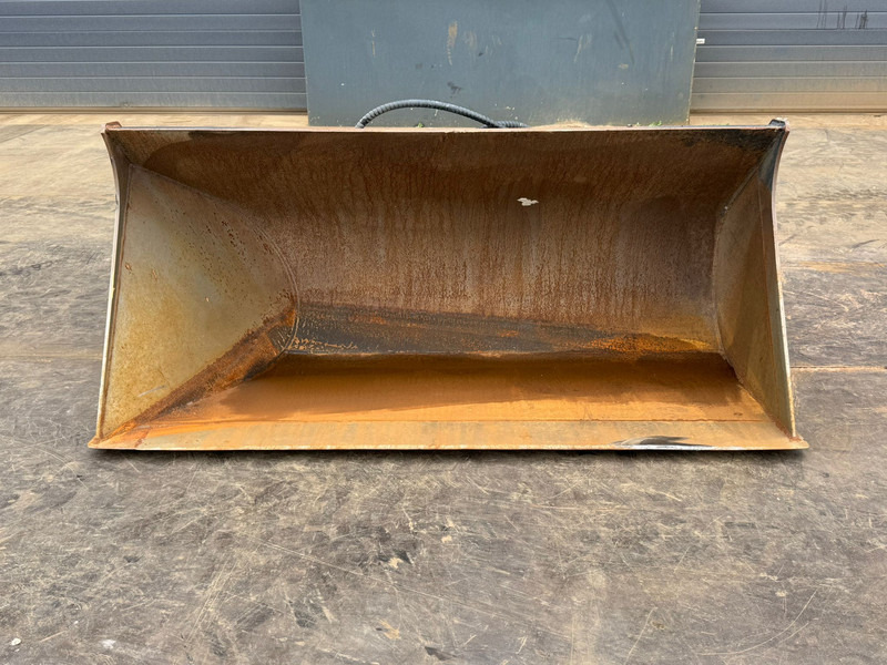 ZFE Side-Tilting bucket - Кофа: снимка 1 ZFE Side-Tilting bucket - Кофа: снимка 1