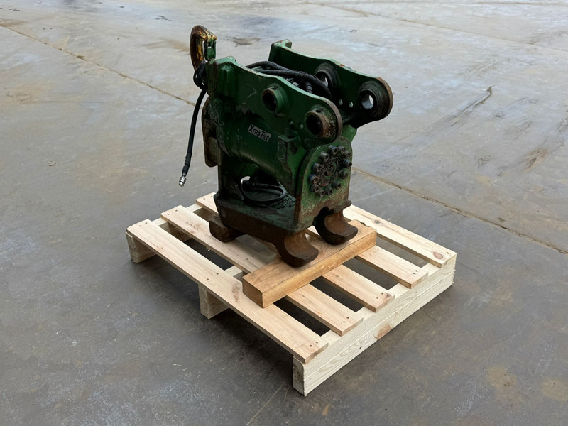 Powertilt Xtra Tilt CAT 302 - Бързо сменник: снимка 2 Powertilt Xtra Tilt CAT 302 - Бързо сменник: снимка 2
