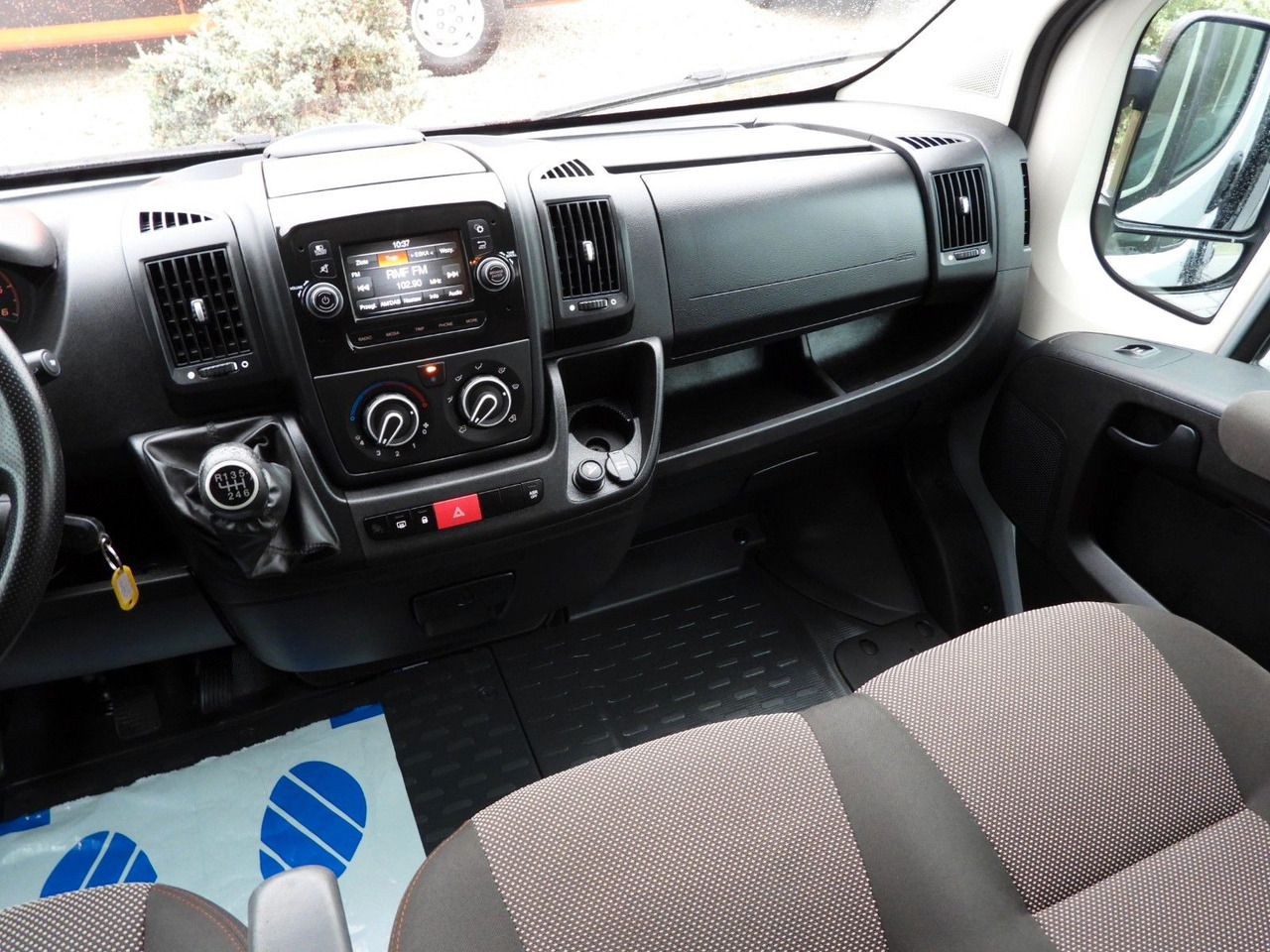 Лизинг на  Citroën JUMPER KASTENWAGEN DOPPELKABINE 7 SITZE TEMPOMAT Citroën JUMPER KASTENWAGEN DOPPELKABINE 7 SITZE TEMPOMAT: снимка 23