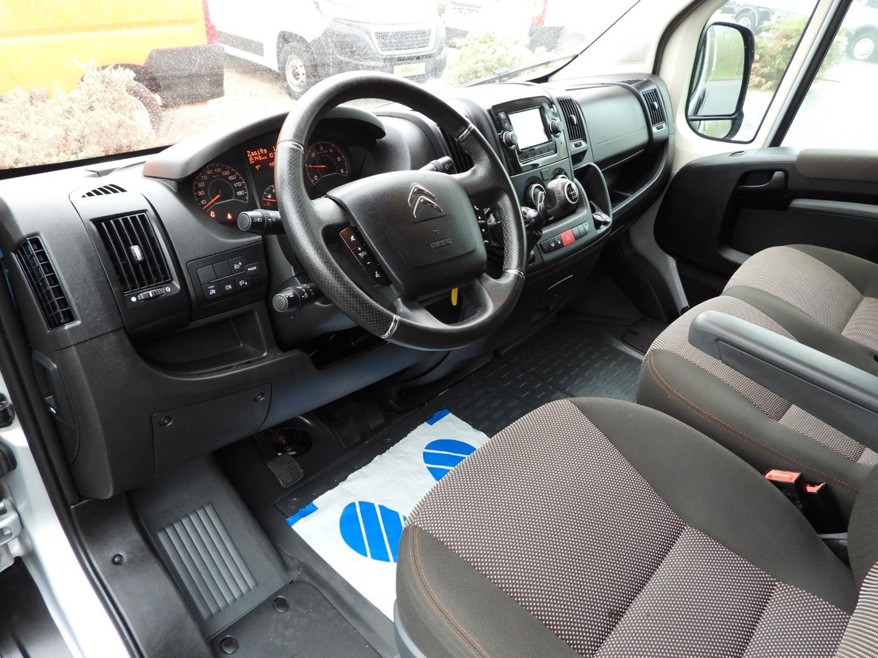 Citroën JUMPER KASTENWAGEN DOPPELKABINE 7 SITZE TEMPOMAT - Товарен бус, Бус с двойна кабина: снимка 2 Citroën JUMPER KASTENWAGEN DOPPELKABINE 7 SITZE TEMPOMAT - Товарен бус, Бус с двойна кабина: снимка 2