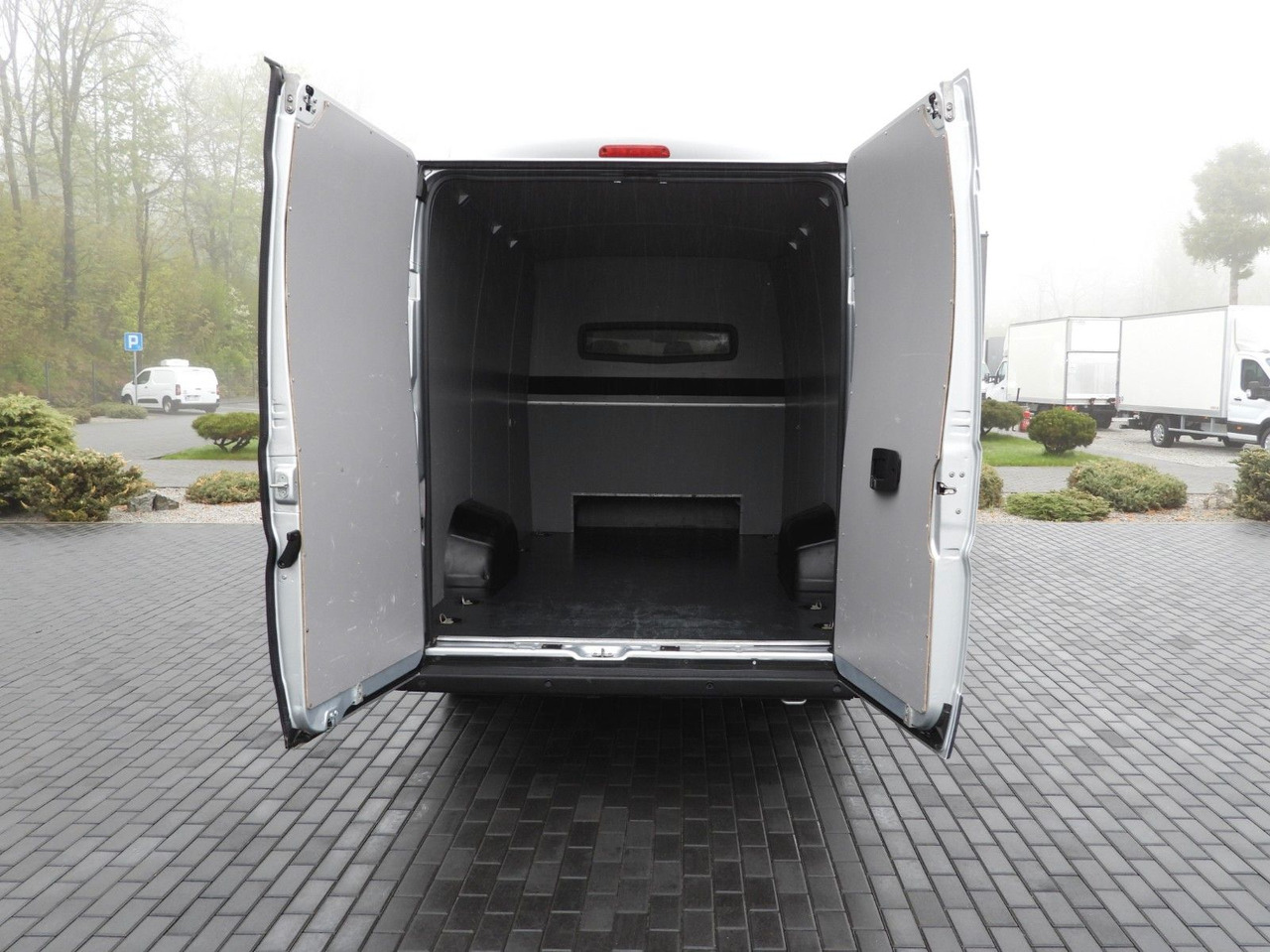 Лизинг на  Citroën JUMPER KASTENWAGEN DOPPELKABINE 7 SITZE TEMPOMAT Citroën JUMPER KASTENWAGEN DOPPELKABINE 7 SITZE TEMPOMAT: снимка 12