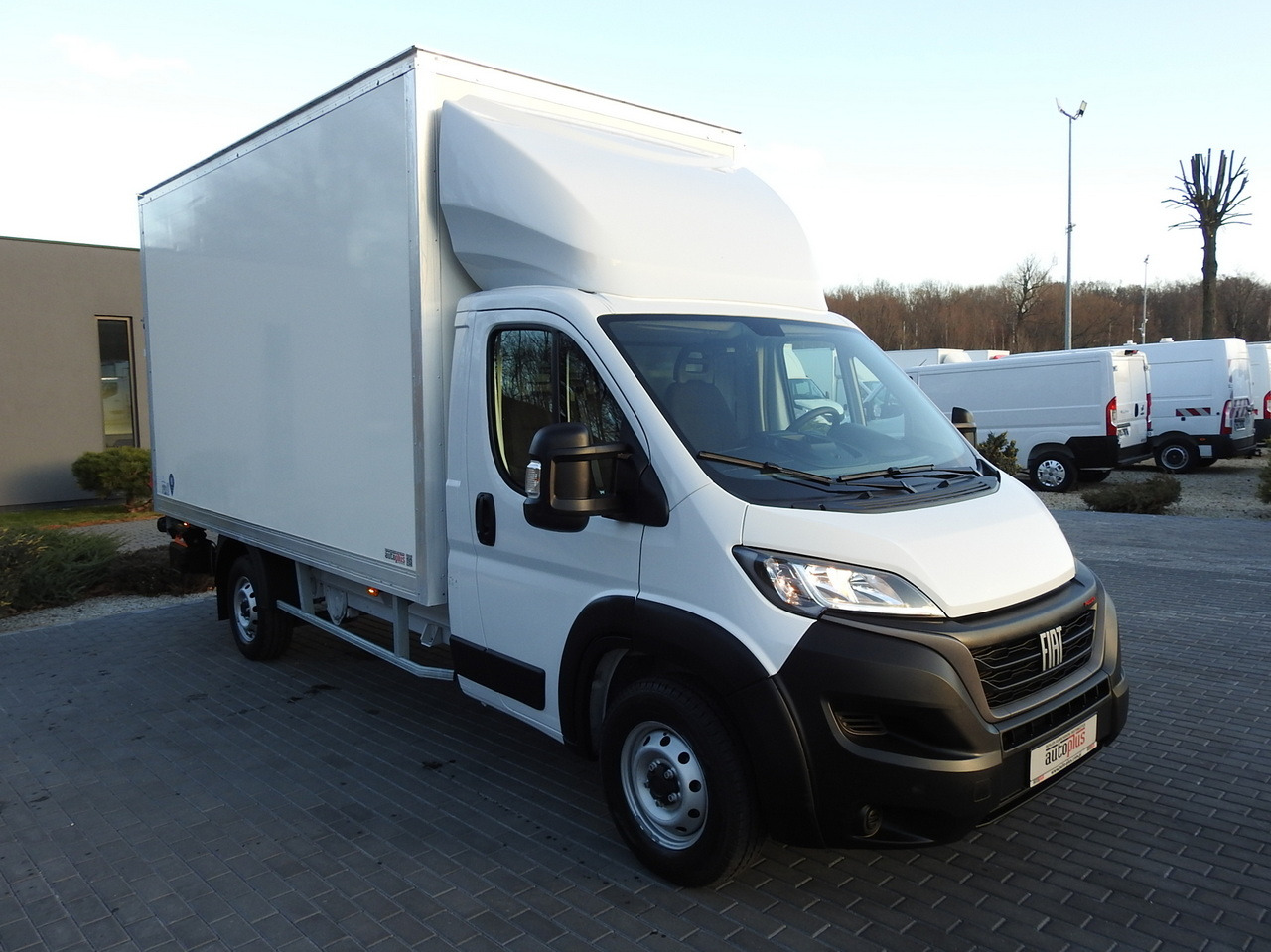 FIAT DUCATO BOX LIFT 8 PALLETS CRUISE CONTROL AIR CONDITIONING 180HP - Лекотоварен автомобил фургон: снимка 4 FIAT DUCATO BOX LIFT 8 PALLETS CRUISE CONTROL AIR CONDITIONING 180HP - Лекотоварен автомобил фургон: снимка 4