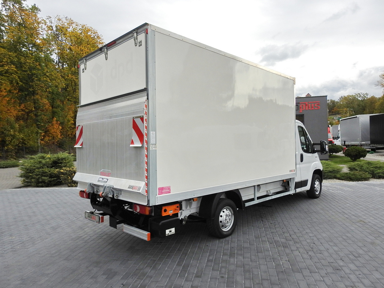 FIAT DUCATO BOX LIFT 8 PALLETS CRUISE CONTROL NAVIGATION AIR CONDITIONING LED LIGHTS 130HP - Лекотоварен автомобил фургон: снимка 3 FIAT DUCATO BOX LIFT 8 PALLETS CRUISE CONTROL NAVIGATION AIR CONDITIONING LED LIGHTS 130HP - Лекотоварен автомобил фургон: снимка 3