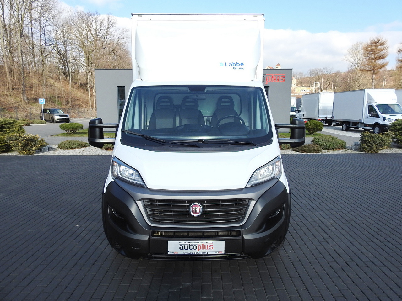 FIAT DUCATO BOX LIFT 8 PALLETS CRUISE CONTROL NAVIGATION LED LIGHTS AIR CONDITIONING 130HP - Лекотоварен автомобил фургон: снимка 5 FIAT DUCATO BOX LIFT 8 PALLETS CRUISE CONTROL NAVIGATION LED LIGHTS AIR CONDITIONING 130HP - Лекотоварен автомобил фургон: снимка 5