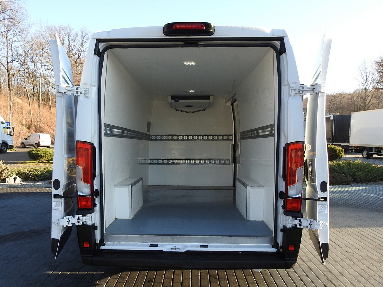 Хладилен бус FIAT DUCATO REFRIGERATOR VAN -10*C POWER SUPPLY 230V AIR CONDITIONING  175HP: снимка 13