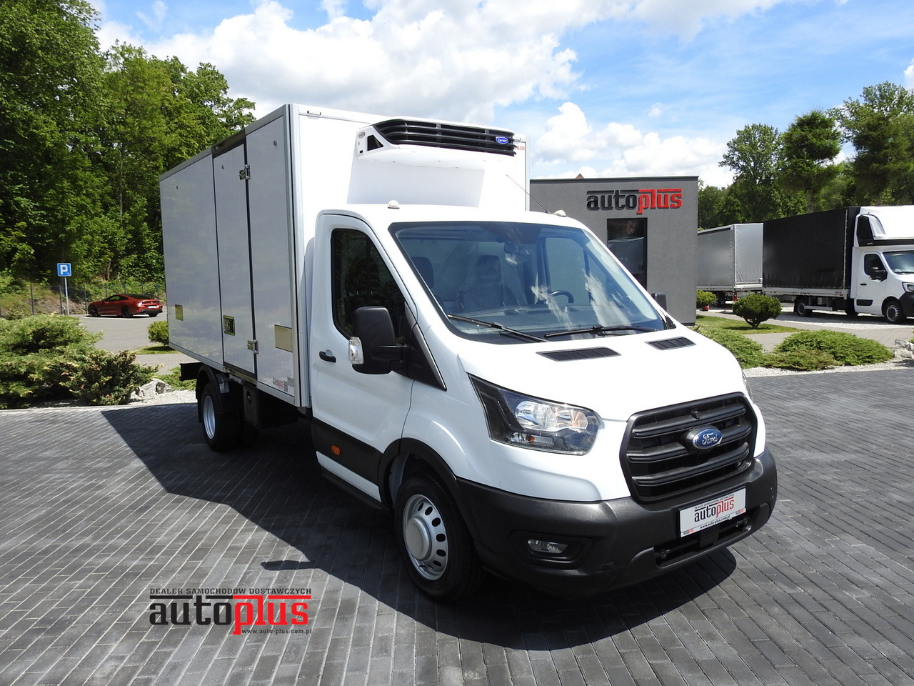 FORD TRANSIT REGRIGERATOR BOX 0*C POWER SUPPLY 230V CRUISE CONTROL AIR CONDITIONING TWIN WHEELS 170HP - Хладилен бус: снимка 1 FORD TRANSIT REGRIGERATOR BOX 0*C POWER SUPPLY 230V CRUISE CONTROL AIR CONDITIONING TWIN WHEELS 170HP - Хладилен бус: снимка 1