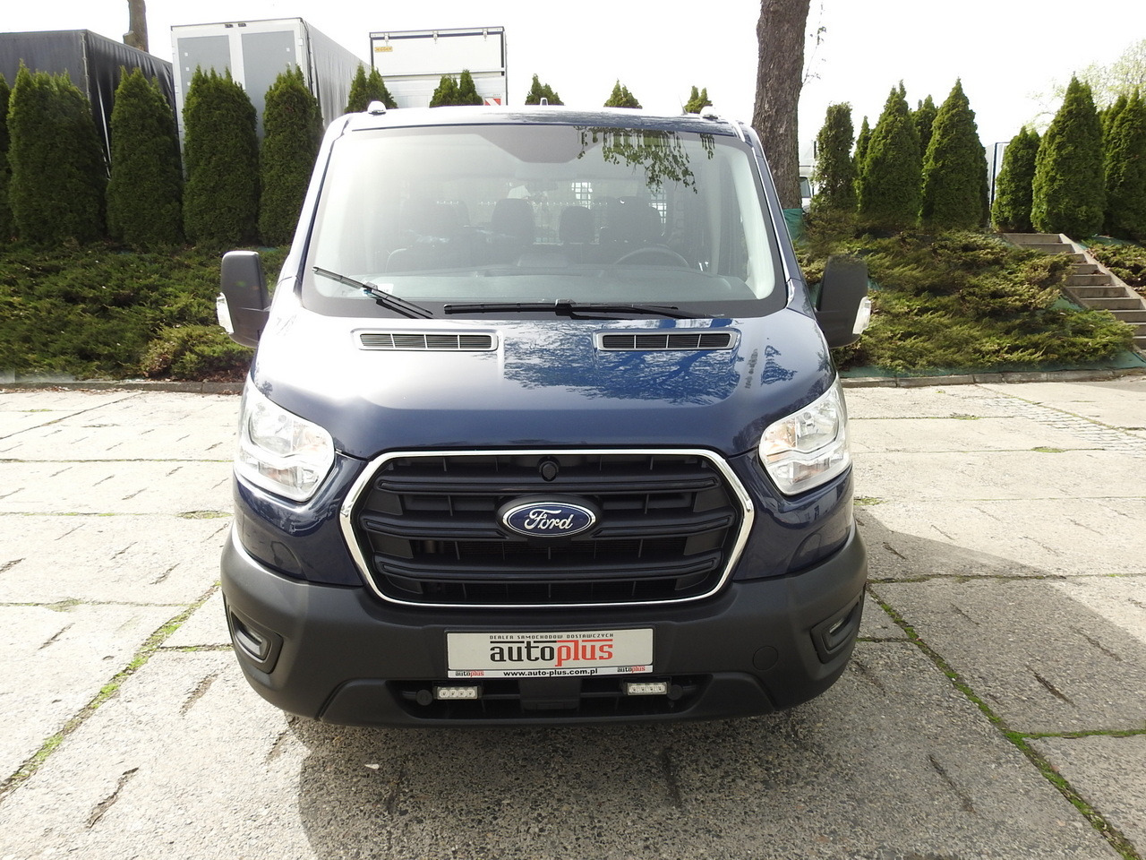 FORD TRANSIT STAKE BODY DOUBLE CABIN DOKA 7 SEATS CRUISE CONTROL AIR CONDITIONING LED LIGHTS 130HP - Бордови бус: снимка 5 FORD TRANSIT STAKE BODY DOUBLE CABIN DOKA 7 SEATS CRUISE CONTROL AIR CONDITIONING LED LIGHTS 130HP - Бордови бус: снимка 5