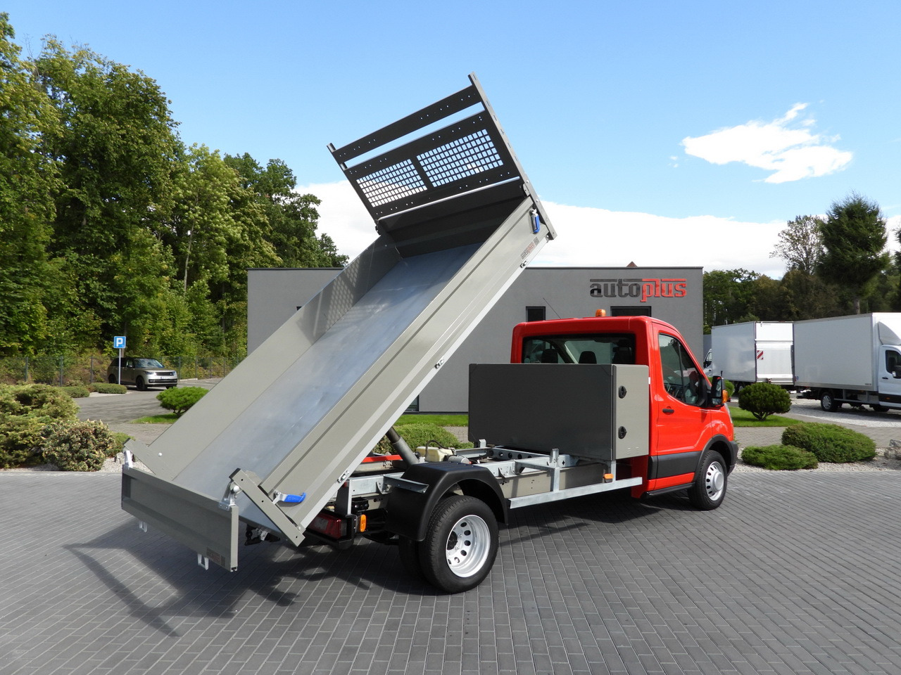 FORD TRANSIT TIPPER CRUISE CONTROL LED LIGHTS TWIN WHEELS AIR CONDITIONING  170HP - Бус самосвал: снимка 3 FORD TRANSIT TIPPER CRUISE CONTROL LED LIGHTS TWIN WHEELS AIR CONDITIONING  170HP - Бус самосвал: снимка 3