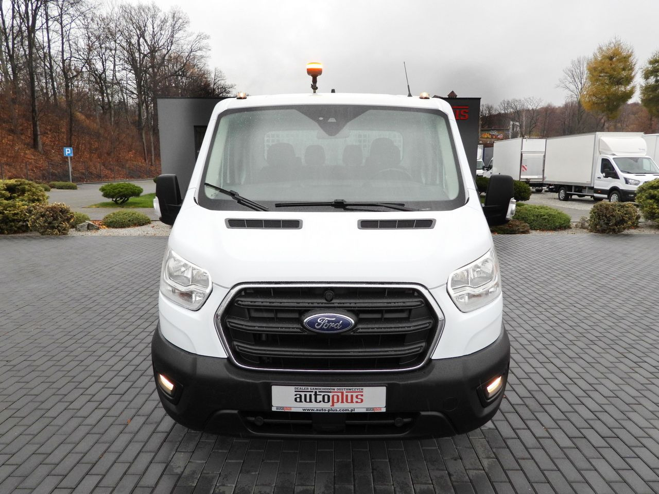 FORD TRANSIT TIPPER DOUBLE CABIN DOKA 6 SEATS CRUISE CONTROL LED LIGHTS TWIN WHEELS AIR CONDITIONING 170HP - Бус самосвал: снимка 5 FORD TRANSIT TIPPER DOUBLE CABIN DOKA 6 SEATS CRUISE CONTROL LED LIGHTS TWIN WHEELS AIR CONDITIONING 170HP - Бус самосвал: снимка 5