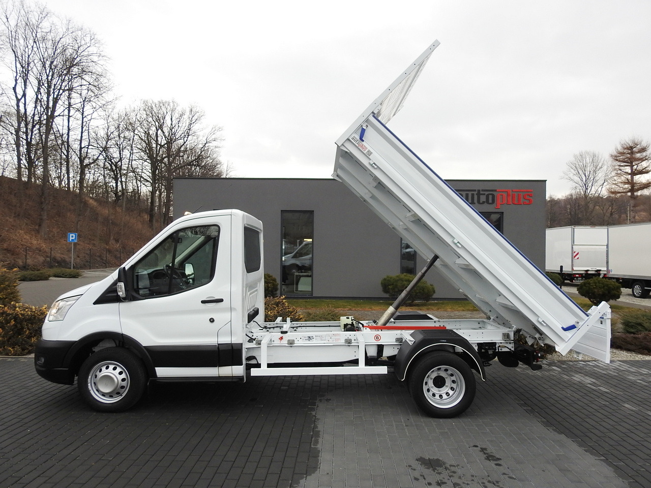 Бус самосвал FORD TRANSIT TIPPER LED LIGHTS TWIN WHEELS AIR CONDITIONING  130HP: снимка 8