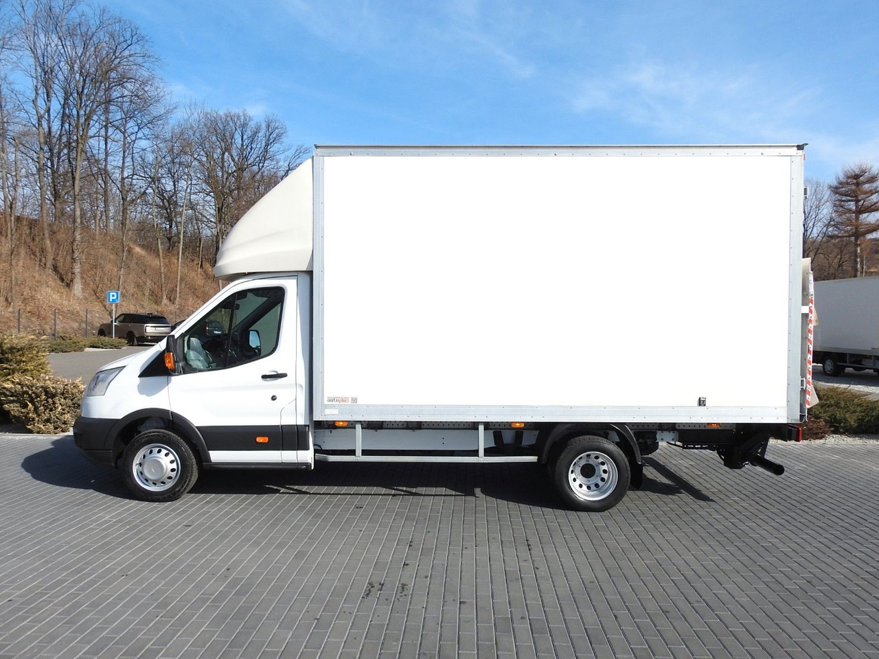 Лекотоварен автомобил фургон Ford TRANSIT  KOFFER AUFZUG 8 PALETTEN TEMPOMAT LED: снимка 9