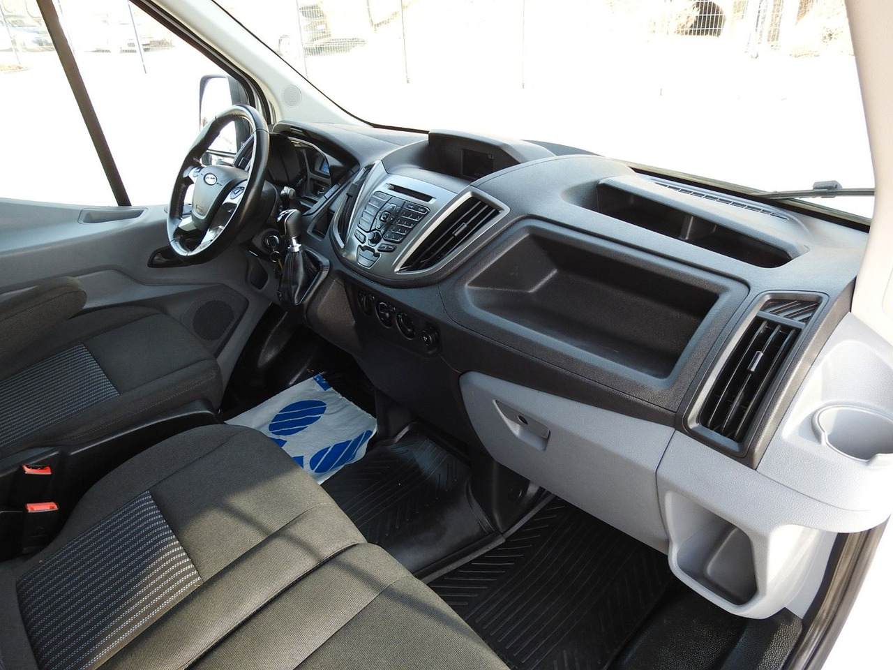 Лекотоварен автомобил фургон Ford TRANSIT  KOFFER AUFZUG 8 PALETTEN TEMPOMAT LED: снимка 30