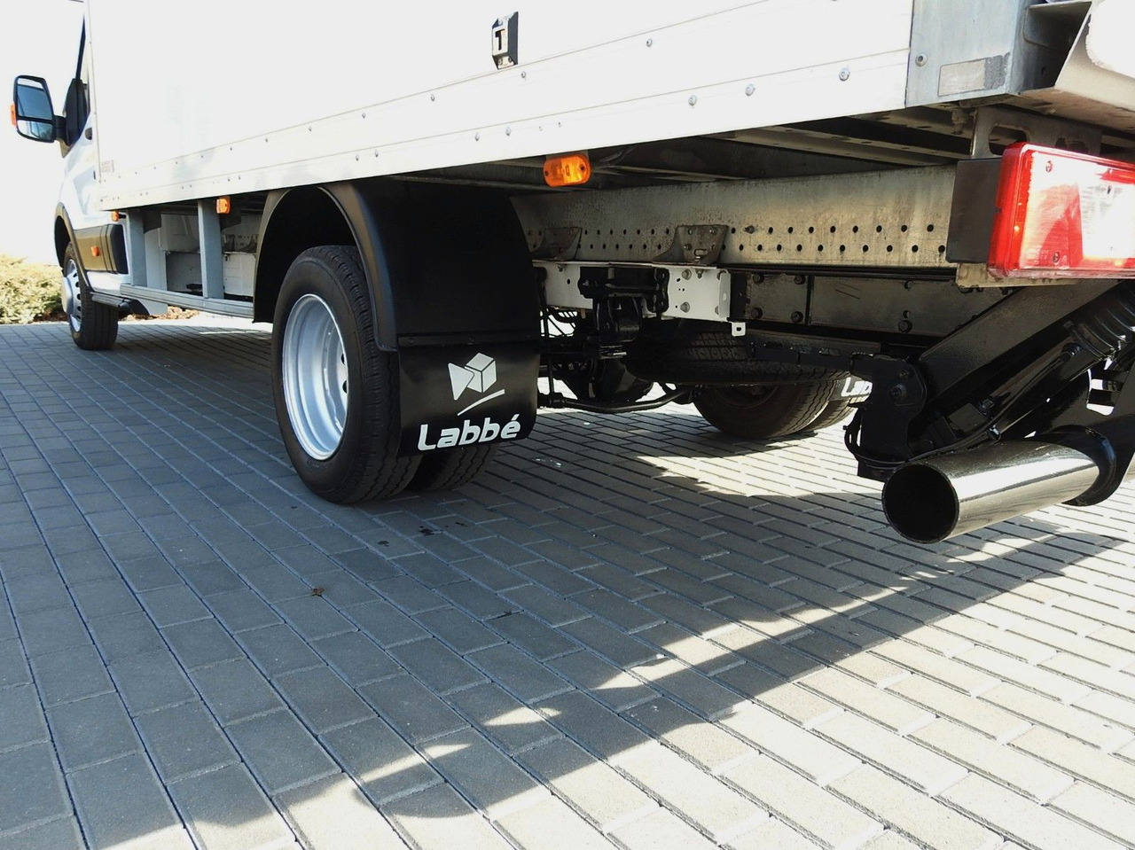 Лекотоварен автомобил фургон Ford TRANSIT  KOFFER AUFZUG 8 PALETTEN TEMPOMAT LED: снимка 17
