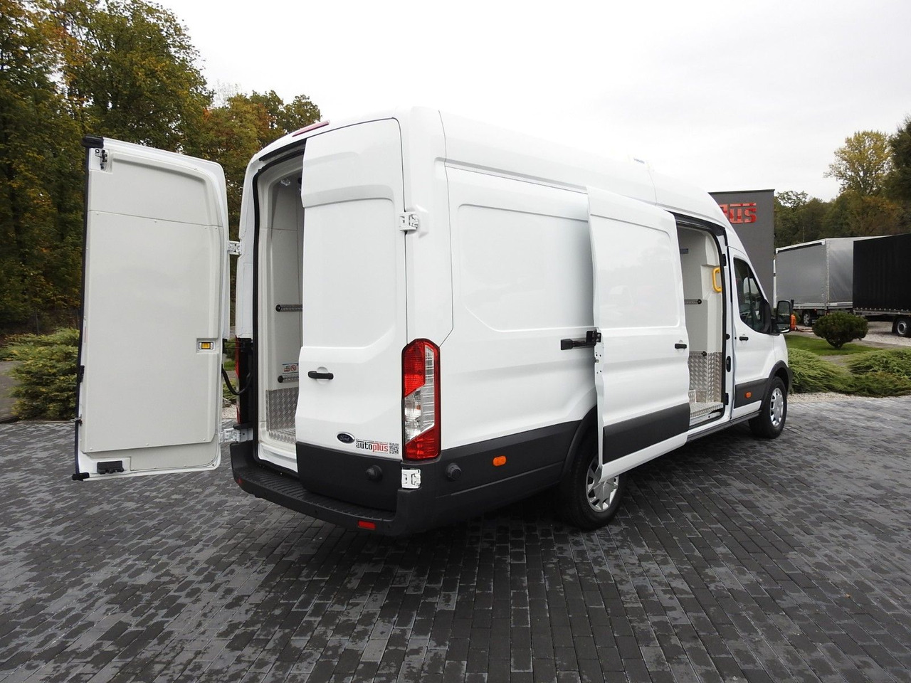 Ford TRANSIT KÜHLKASTENWAGEN 0*C HEIZFUNKTION Ford TRANSIT KÜHLKASTENWAGEN 0*C HEIZFUNKTION - Хладилен бус: снимка 3 Ford TRANSIT KÜHLKASTENWAGEN 0*C HEIZFUNKTION Ford TRANSIT KÜHLKASTENWAGEN 0*C HEIZFUNKTION - Хладилен бус: снимка 3