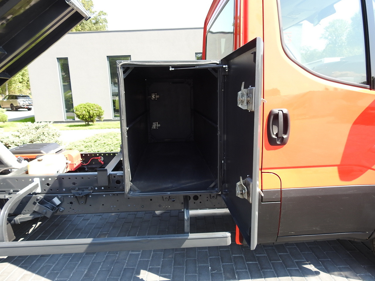 Бус самосвал IVECO DAILY 35C13 TIPPER CRUISE CONTROL AIR CONDITIONING TWIN WHEELS  130HP: снимка 24