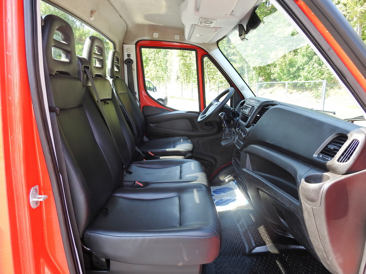 Бус самосвал IVECO DAILY 35C13 TIPPER CRUISE CONTROL AIR CONDITIONING TWIN WHEELS  130HP: снимка 38