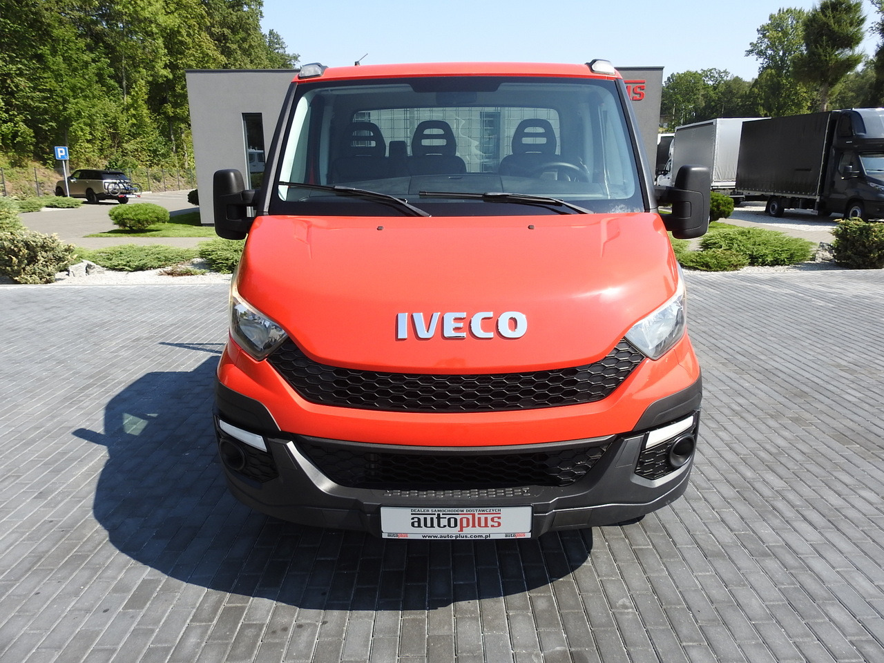 IVECO DAILY 35C13 TIPPER CRUISE CONTROL AIR CONDITIONING TWIN WHEELS  130HP - Бус самосвал: снимка 5 IVECO DAILY 35C13 TIPPER CRUISE CONTROL AIR CONDITIONING TWIN WHEELS  130HP - Бус самосвал: снимка 5