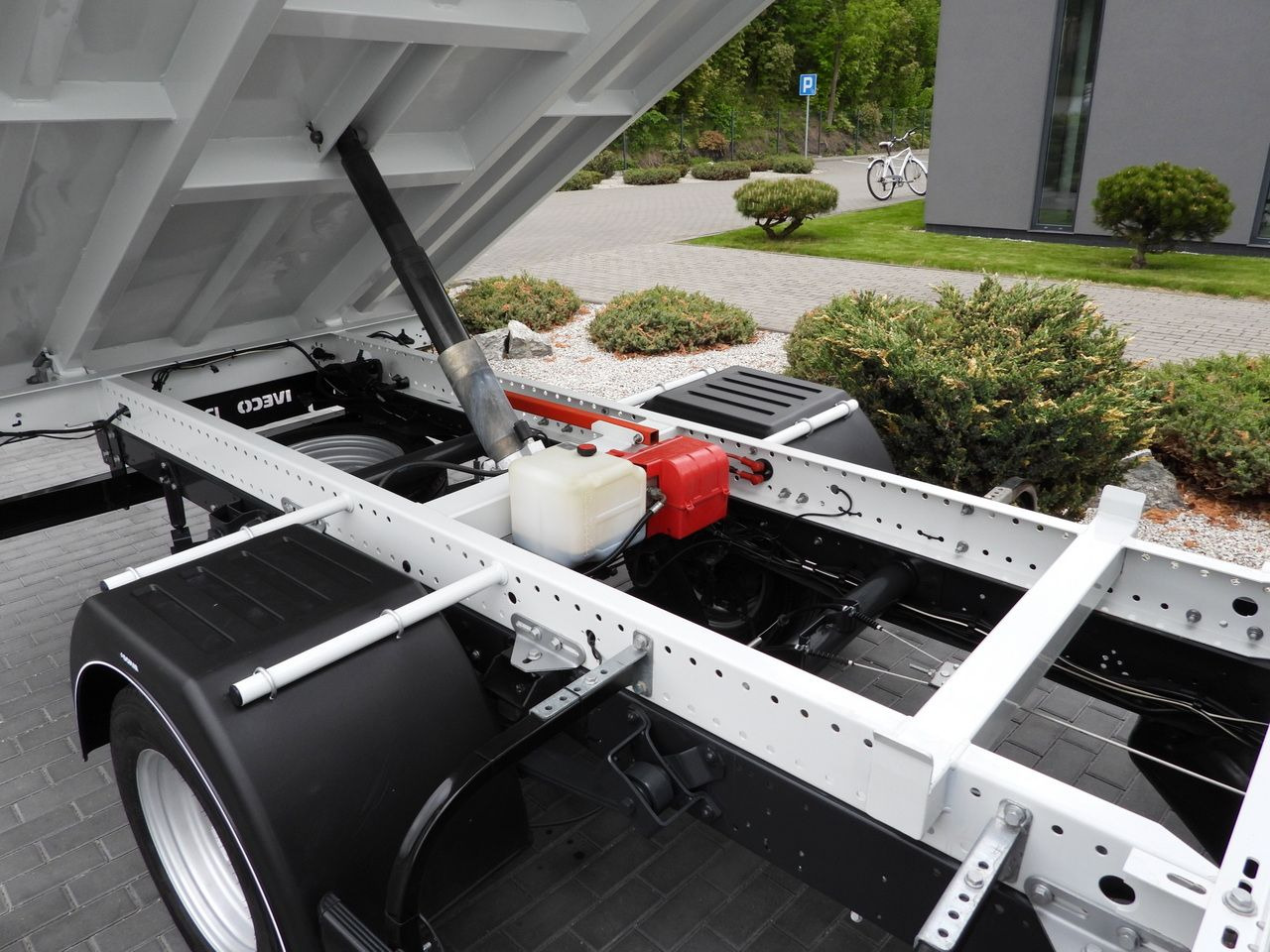 Лизинг на IVECO DAILY 35C14 TIPPER CRUISE CONTROL TWIN WHEELS 140HP IVECO DAILY 35C14 TIPPER CRUISE CONTROL TWIN WHEELS 140HP: снимка 20 Лизинг на IVECO DAILY 35C14 TIPPER CRUISE CONTROL TWIN WHEELS 140HP IVECO DAILY 35C14 TIPPER CRUISE CONTROL TWIN WHEELS 140HP: снимка 20