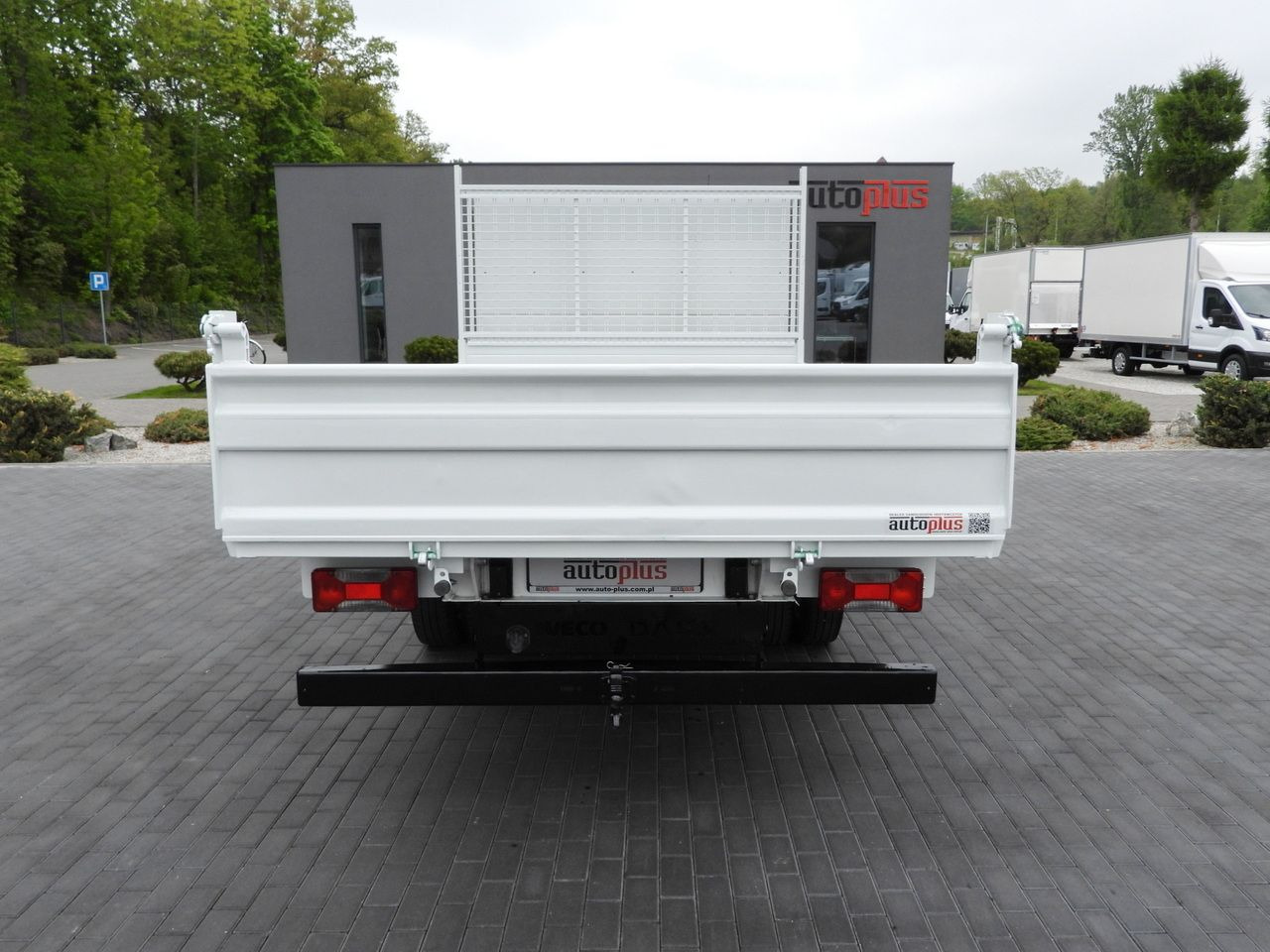 Лизинг на IVECO DAILY 35C14 TIPPER CRUISE CONTROL TWIN WHEELS 140HP IVECO DAILY 35C14 TIPPER CRUISE CONTROL TWIN WHEELS 140HP: снимка 10 Лизинг на IVECO DAILY 35C14 TIPPER CRUISE CONTROL TWIN WHEELS 140HP IVECO DAILY 35C14 TIPPER CRUISE CONTROL TWIN WHEELS 140HP: снимка 10