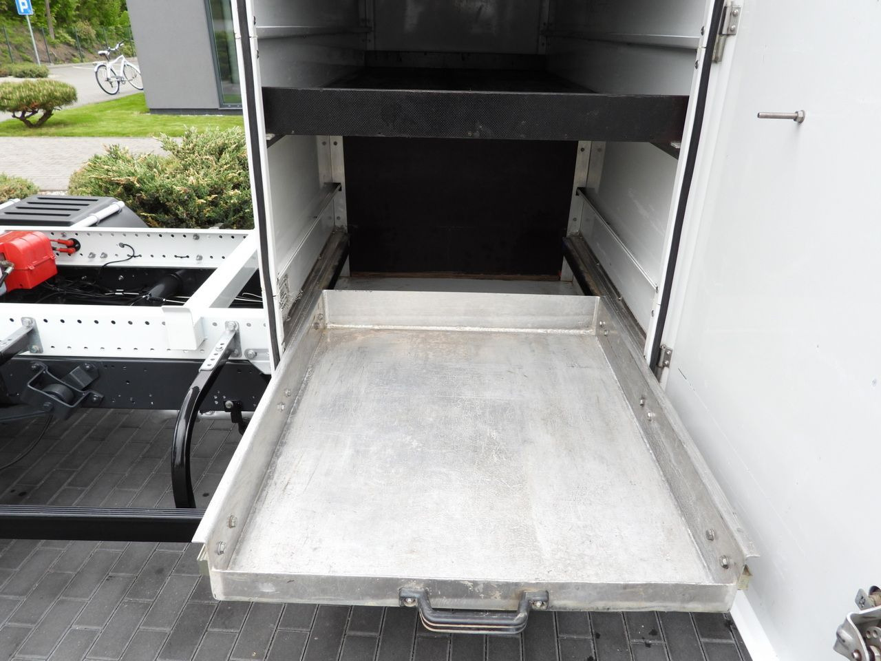 Лизинг на IVECO DAILY 35C14 TIPPER CRUISE CONTROL TWIN WHEELS 140HP IVECO DAILY 35C14 TIPPER CRUISE CONTROL TWIN WHEELS 140HP: снимка 24 Лизинг на IVECO DAILY 35C14 TIPPER CRUISE CONTROL TWIN WHEELS 140HP IVECO DAILY 35C14 TIPPER CRUISE CONTROL TWIN WHEELS 140HP: снимка 24