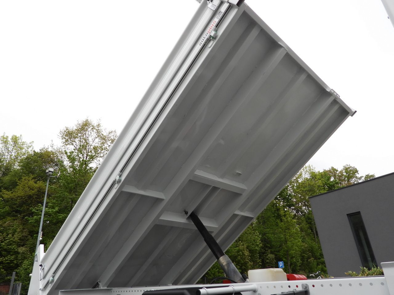 Лизинг на IVECO DAILY 35C14 TIPPER CRUISE CONTROL TWIN WHEELS 140HP IVECO DAILY 35C14 TIPPER CRUISE CONTROL TWIN WHEELS 140HP: снимка 21 Лизинг на IVECO DAILY 35C14 TIPPER CRUISE CONTROL TWIN WHEELS 140HP IVECO DAILY 35C14 TIPPER CRUISE CONTROL TWIN WHEELS 140HP: снимка 21