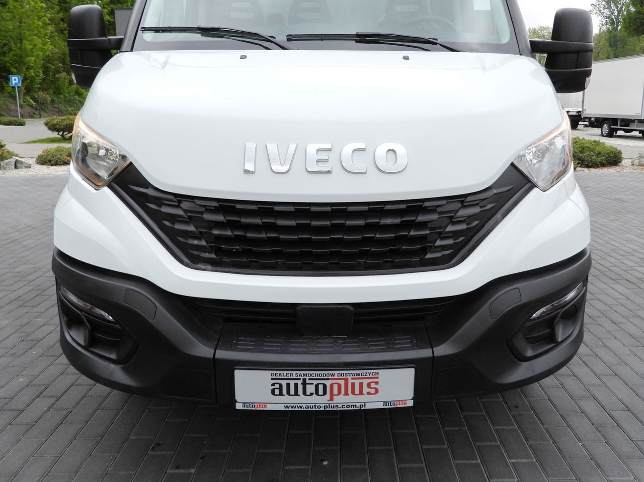 Лизинг на IVECO DAILY 35C14 TIPPER CRUISE CONTROL TWIN WHEELS 140HP IVECO DAILY 35C14 TIPPER CRUISE CONTROL TWIN WHEELS 140HP: снимка 14 Лизинг на IVECO DAILY 35C14 TIPPER CRUISE CONTROL TWIN WHEELS 140HP IVECO DAILY 35C14 TIPPER CRUISE CONTROL TWIN WHEELS 140HP: снимка 14