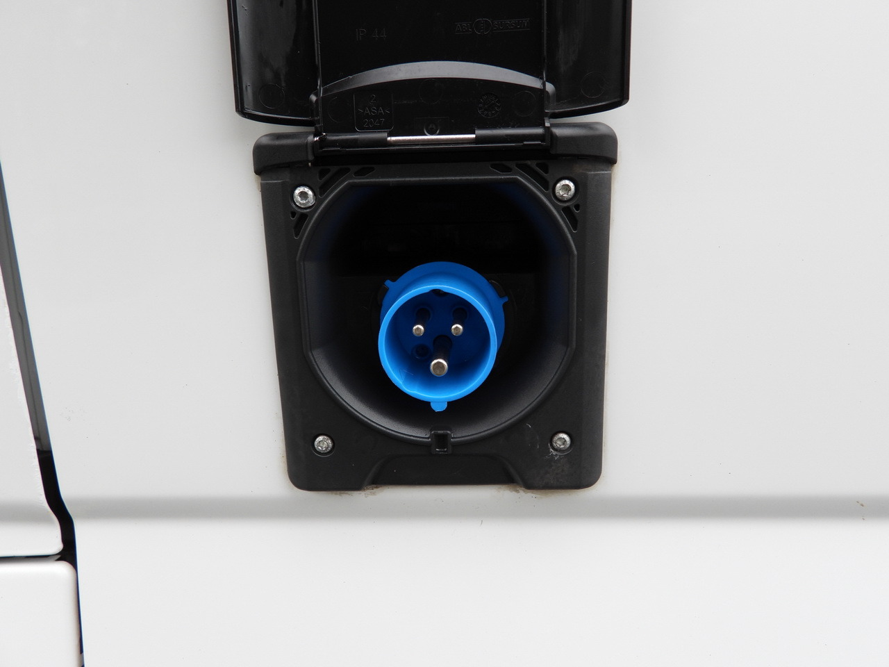 Хладилен бус IVECO DAILY 35S14 REFRIGERATOR VAN 0*C POWER SUPPLY 230V CRUISE CONTROL AUTOMATIC TRANSMISSION HI-MATIC AIR CONDITIONING  140HP: снимка 31