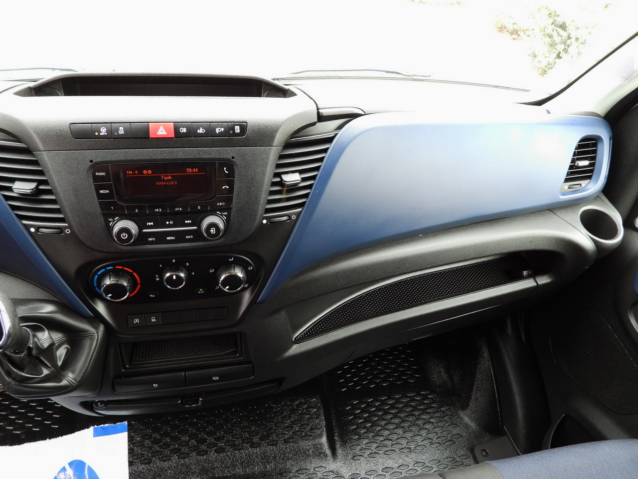 Хладилен бус IVECO DAILY 35S14 REFRIGERATOR VAN 0*C POWER SUPPLY 230V CRUISE CONTROL AUTOMATIC TRANSMISSION HI-MATIC AIR CONDITIONING  140HP: снимка 41