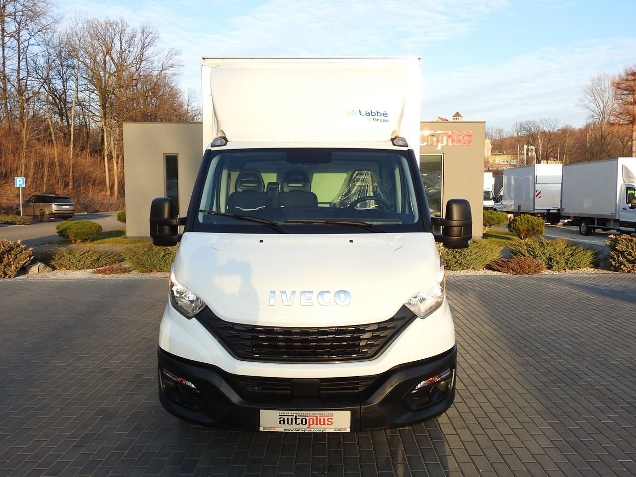 IVECO DAILY 35S16 BOX LIFT 8 PALLETS CRUISE CONTROL AIR CONDITIONING TWIN WHEELS 160HP - Лекотоварен автомобил фургон: снимка 5 IVECO DAILY 35S16 BOX LIFT 8 PALLETS CRUISE CONTROL AIR CONDITIONING TWIN WHEELS 160HP - Лекотоварен автомобил фургон: снимка 5