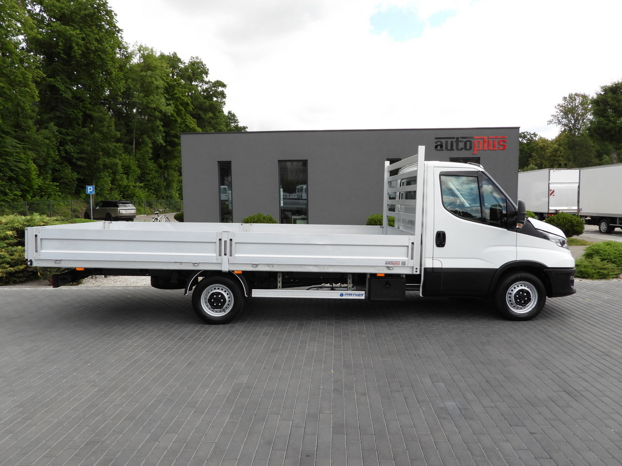 Лизинг на IVECO DAILY 35S16 STAKE BODY 10 PALLETS CRUISE CONTROL AIR CONDITIONING  160HP IVECO DAILY 35S16 STAKE BODY 10 PALLETS CRUISE CONTROL AIR CONDITIONING  160HP: снимка 7