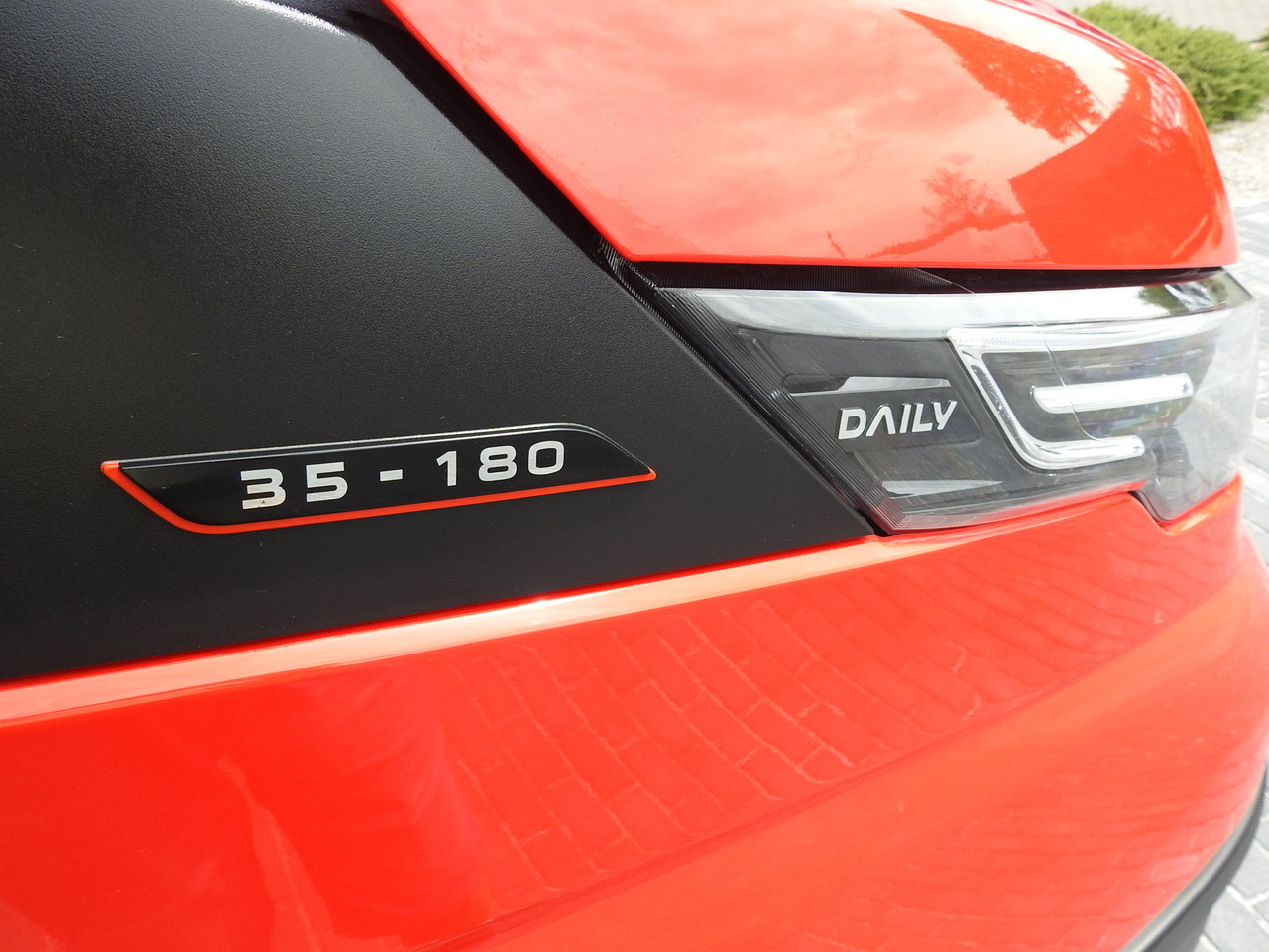 Нови Лекотоварен автомобил фургон IVECO DAILY 35S18 NEW BOX 10 PALLETS CRUISE CONTROL NAVIGATION AIR CONDITIONING LED LIGHTS GUARANTEE  180HP: снимка 22