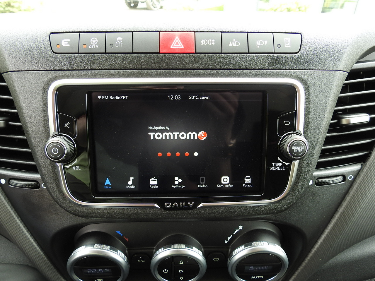 Нови Лекотоварен автомобил фургон IVECO DAILY 35S18 NEW BOX 10 PALLETS CRUISE CONTROL NAVIGATION AIR CONDITIONING LED LIGHTS GUARANTEE  180HP: снимка 40