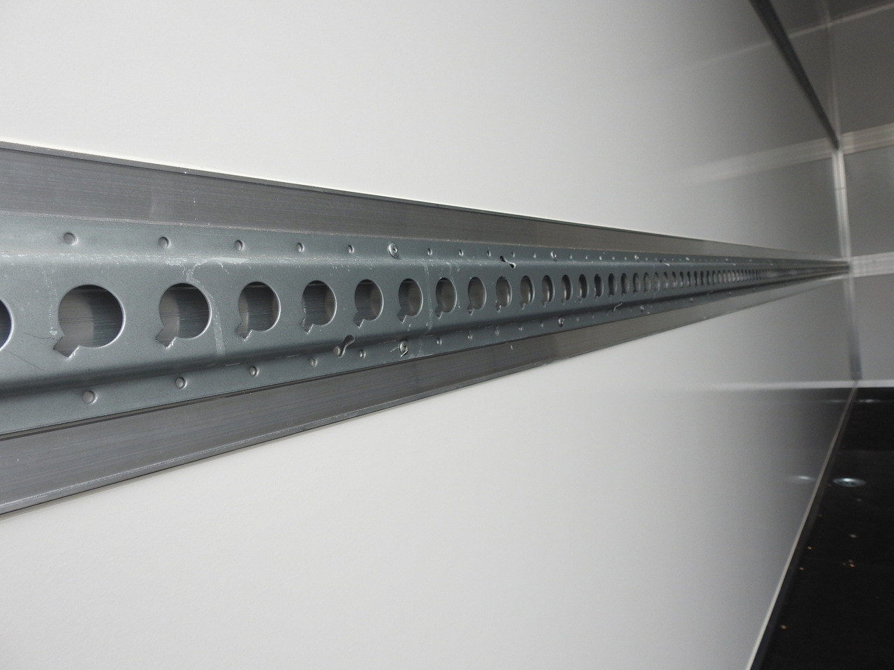 Нови Лекотоварен автомобил фургон IVECO DAILY 35S18 NEW BOX 10 PALLETS CRUISE CONTROL NAVIGATION AIR CONDITIONING LED LIGHTS GUARANTEE  180HP: снимка 27