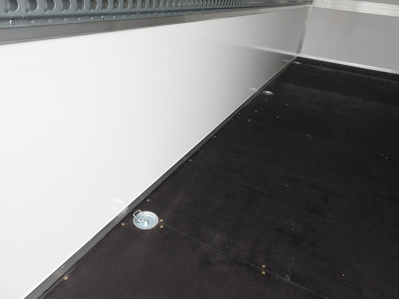 Нови Лекотоварен автомобил фургон IVECO DAILY 35S18 NEW BOX 10 PALLETS CRUISE CONTROL NAVIGATION AIR CONDITIONING LED LIGHTS GUARANTEE  180HP: снимка 26