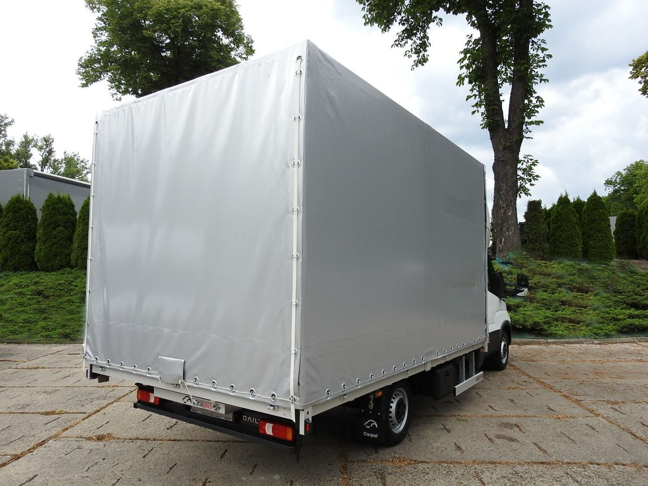 IVECO DAILY 35S18 NEW TARPAULIN WEBASTO CRUISE CONTROL AIR CONDITIONING 180HP - Брезентов бус: снимка 3 IVECO DAILY 35S18 NEW TARPAULIN WEBASTO CRUISE CONTROL AIR CONDITIONING 180HP - Брезентов бус: снимка 3