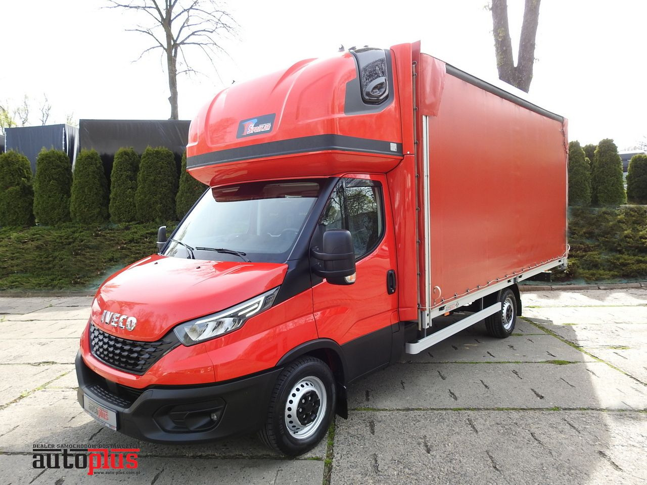 IVECO DAILY 35S18 TARPAULIN 10 PALLETS WEBASTO CRUISE CONTROL LED LIGHTS AIR CONDITIONING 180HP - Брезентов бус: снимка 1 IVECO DAILY 35S18 TARPAULIN 10 PALLETS WEBASTO CRUISE CONTROL LED LIGHTS AIR CONDITIONING 180HP - Брезентов бус: снимка 1