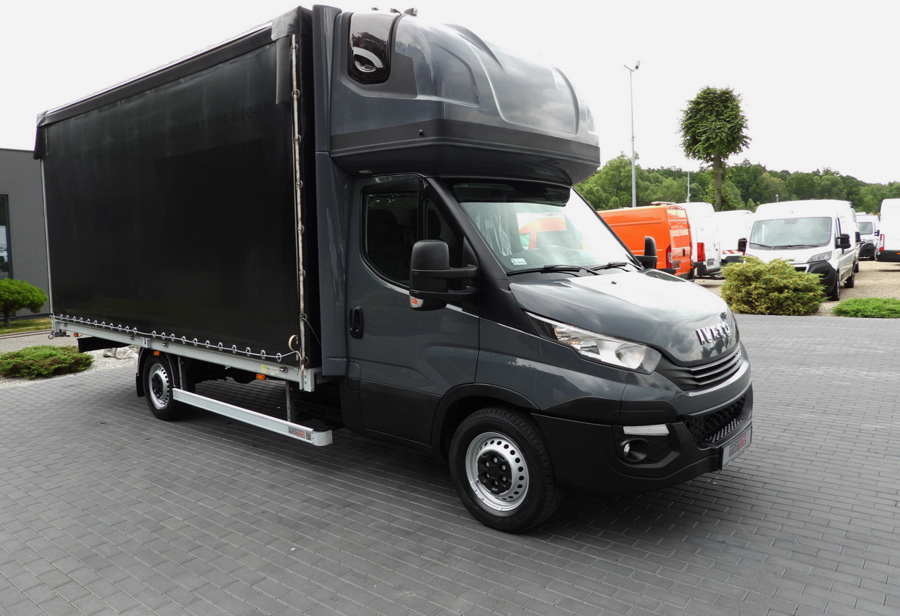 IVECO DAILY 35S18 TARPAULIN 10 PALLETS WEBASTO CRUISE CONTROL PNEUMATICS AUTOMATIC TRANSMISSION HI-MATIC AIR CONDITIONING 180HP - Брезентов бус: снимка 4 IVECO DAILY 35S18 TARPAULIN 10 PALLETS WEBASTO CRUISE CONTROL PNEUMATICS AUTOMATIC TRANSMISSION HI-MATIC AIR CONDITIONING 180HP - Брезентов бус: снимка 4