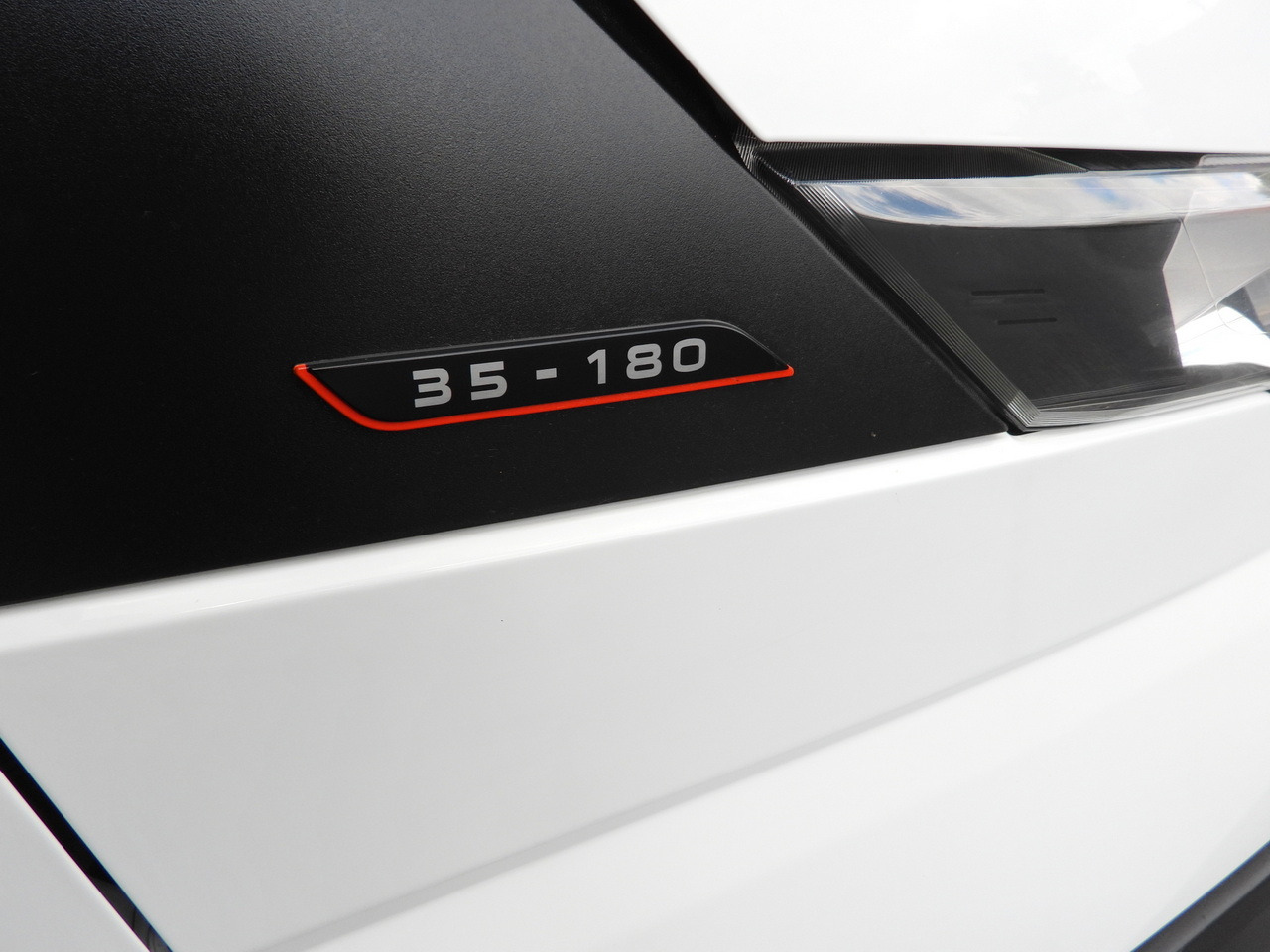 Брезентов бус IVECO DAILY 35S18 TARPAULIN LIFT 8 PALLETS WEBASTO CRUISE CONTROL AIR CONDITIONING 180HP: снимка 21 Брезентов бус IVECO DAILY 35S18 TARPAULIN LIFT 8 PALLETS WEBASTO CRUISE CONTROL AIR CONDITIONING 180HP: снимка 21