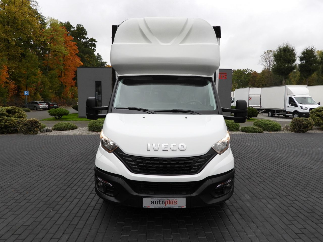 Брезентов бус IVECO DAILY 35S18 TARPAULIN LIFT 8 PALLETS WEBASTO CRUISE CONTROL AIR CONDITIONING  180HP: снимка 5