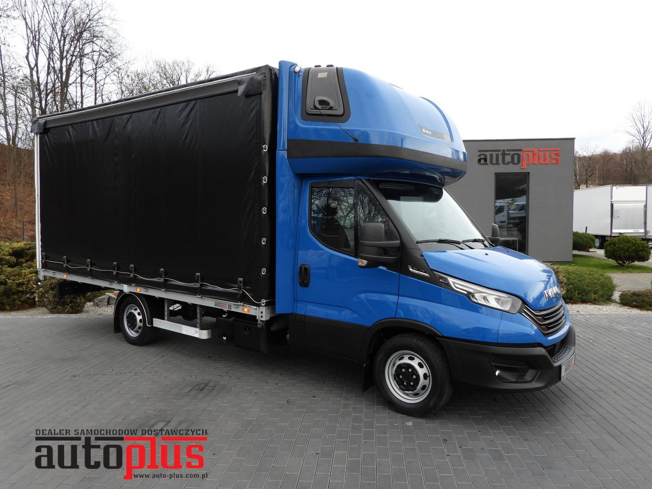 IVECO DAILY 35S21 TARPAULIN 10 PALLETS WEBASTO CRUISE CONTROL NAVIGATION LED LIGHTS AUTOMATIC TRANSMISSION HI-MATIC AIR CONDITIONING 210HP - Брезентов бус: снимка 1 IVECO DAILY 35S21 TARPAULIN 10 PALLETS WEBASTO CRUISE CONTROL NAVIGATION LED LIGHTS AUTOMATIC TRANSMISSION HI-MATIC AIR CONDITIONING 210HP - Брезентов бус: снимка 1