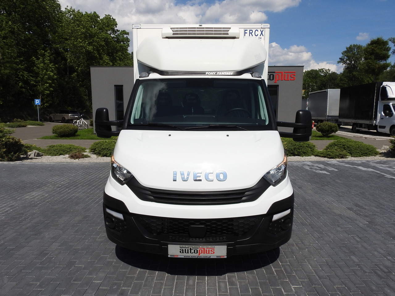IVECO DAILY 50C15 REGRIGERATOR BOX -5*C POWER SUPPLY 230V AIR CONDITIONING TWIN WHEELS 150HP - Хладилен бус: снимка 5 IVECO DAILY 50C15 REGRIGERATOR BOX -5*C POWER SUPPLY 230V AIR CONDITIONING TWIN WHEELS 150HP - Хладилен бус: снимка 5