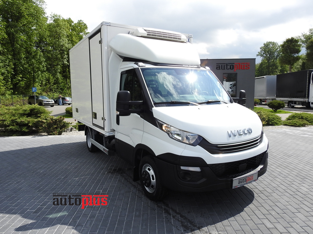 IVECO DAILY 50C15 REGRIGERATOR BOX -5*C POWER SUPPLY 230V AIR CONDITIONING TWIN WHEELS 150HP - Хладилен бус: снимка 1 IVECO DAILY 50C15 REGRIGERATOR BOX -5*C POWER SUPPLY 230V AIR CONDITIONING TWIN WHEELS 150HP - Хладилен бус: снимка 1