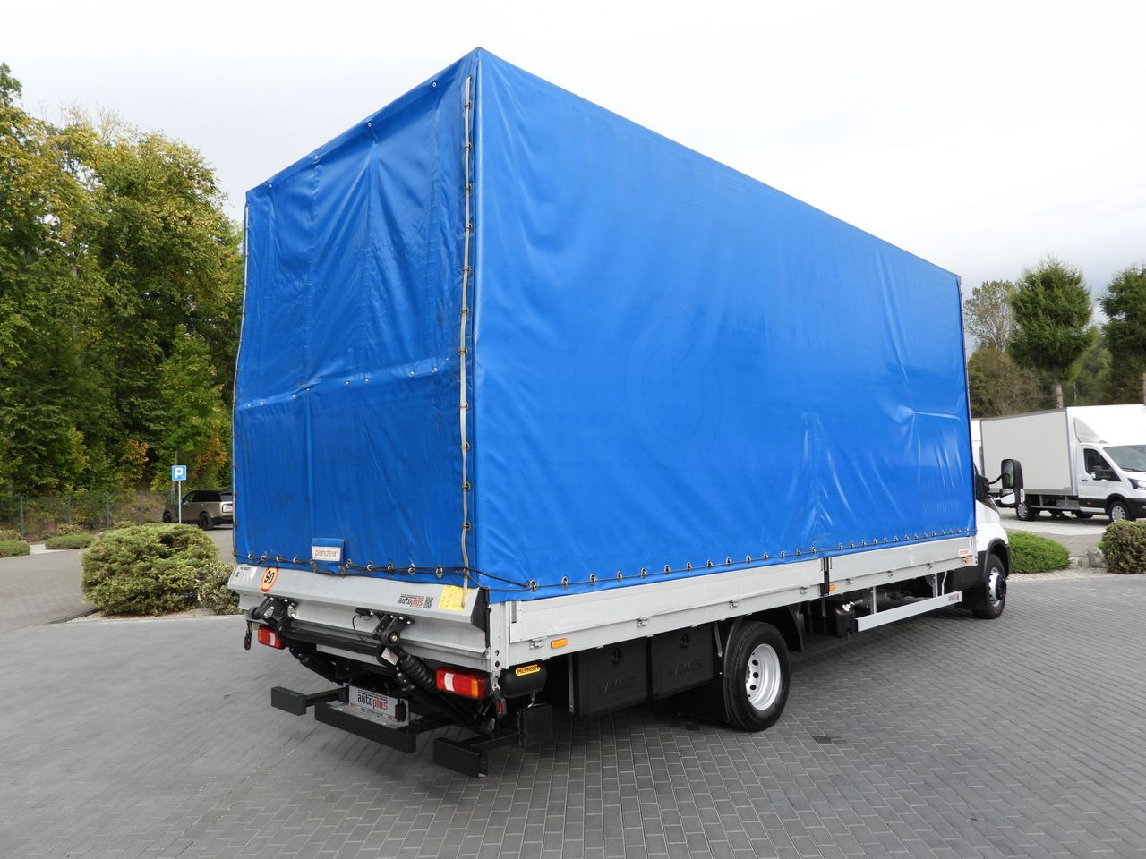 IVECO DAILY 72C18 TARPAULIN LIFT 14 PALLETS WEBASTO CRUISE CONTROL LED LIGHTS TWIN WHEELS AIR CONDITIONING 180HP - Камион с брезент: снимка 3 IVECO DAILY 72C18 TARPAULIN LIFT 14 PALLETS WEBASTO CRUISE CONTROL LED LIGHTS TWIN WHEELS AIR CONDITIONING 180HP - Камион с брезент: снимка 3
